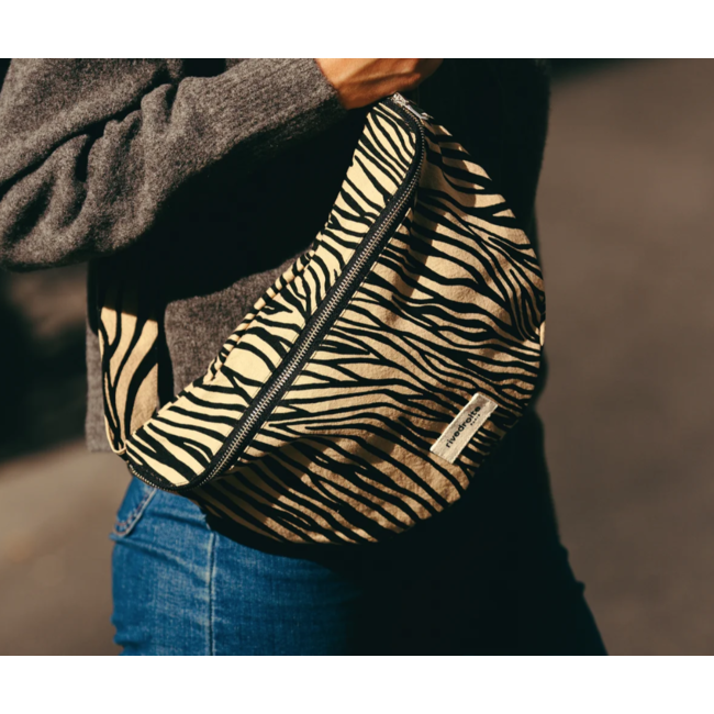 RIVE DROITE SAC BANANE RIVE DROITE "CUSTINE XL" ZEBRE