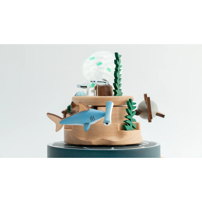 WOODERFUL LIFE BOITE À MUSIQUE ANIMÉE "POISSONS DES PROFONDEURS" N°60