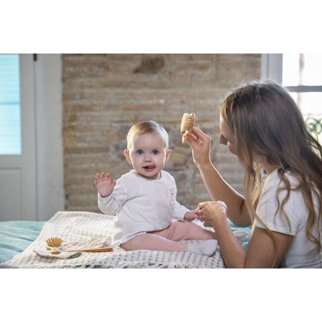 SET PEIGNE & BROSSES À CHEVEUX 100% NATUREL - ÉCUREUIL