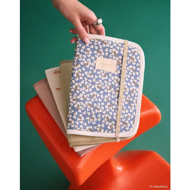 NOBODINOZ PROTÈGE CARNET DE SANTÉ POEMA - BLUE YUMIKO