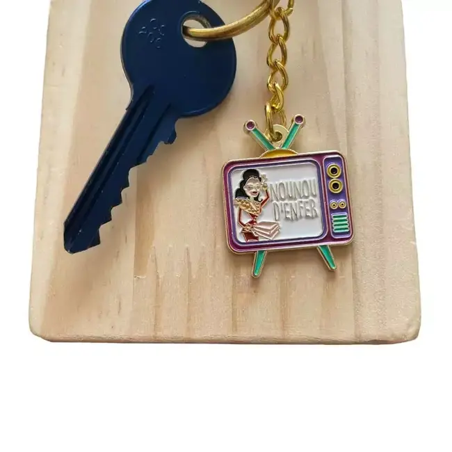 MADAME LA MOUETTE PORTE-CLEF RELIEF MÉTAL DORÉ - NOUNOU D'ENFER