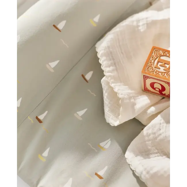 DEAR APRIL GRAND MATELAS À LANGER DEAR APRIL DOVE - SAILBOATS