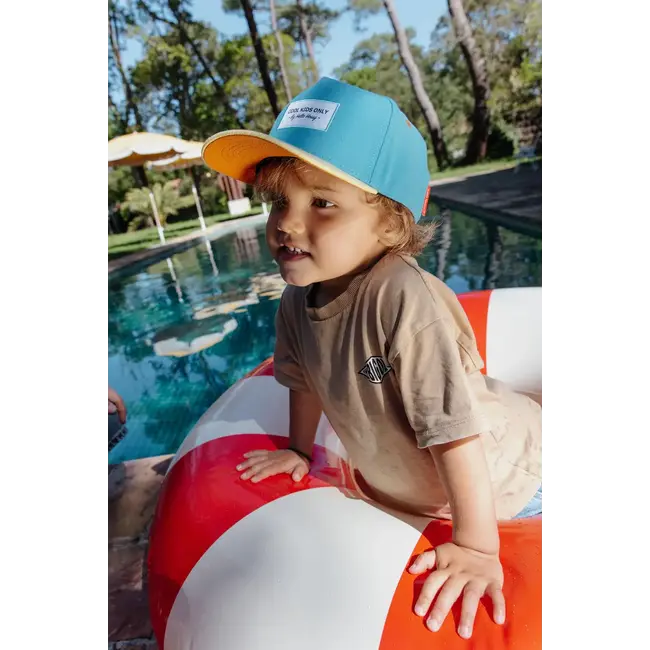 HELLO HOSSY CASQUETTE VISIÈRE COURBÉE - MINI SUNNY BLUE