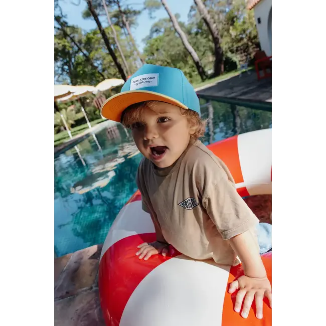 HELLO HOSSY CASQUETTE VISIÈRE COURBÉE - MINI SUNNY BLUE