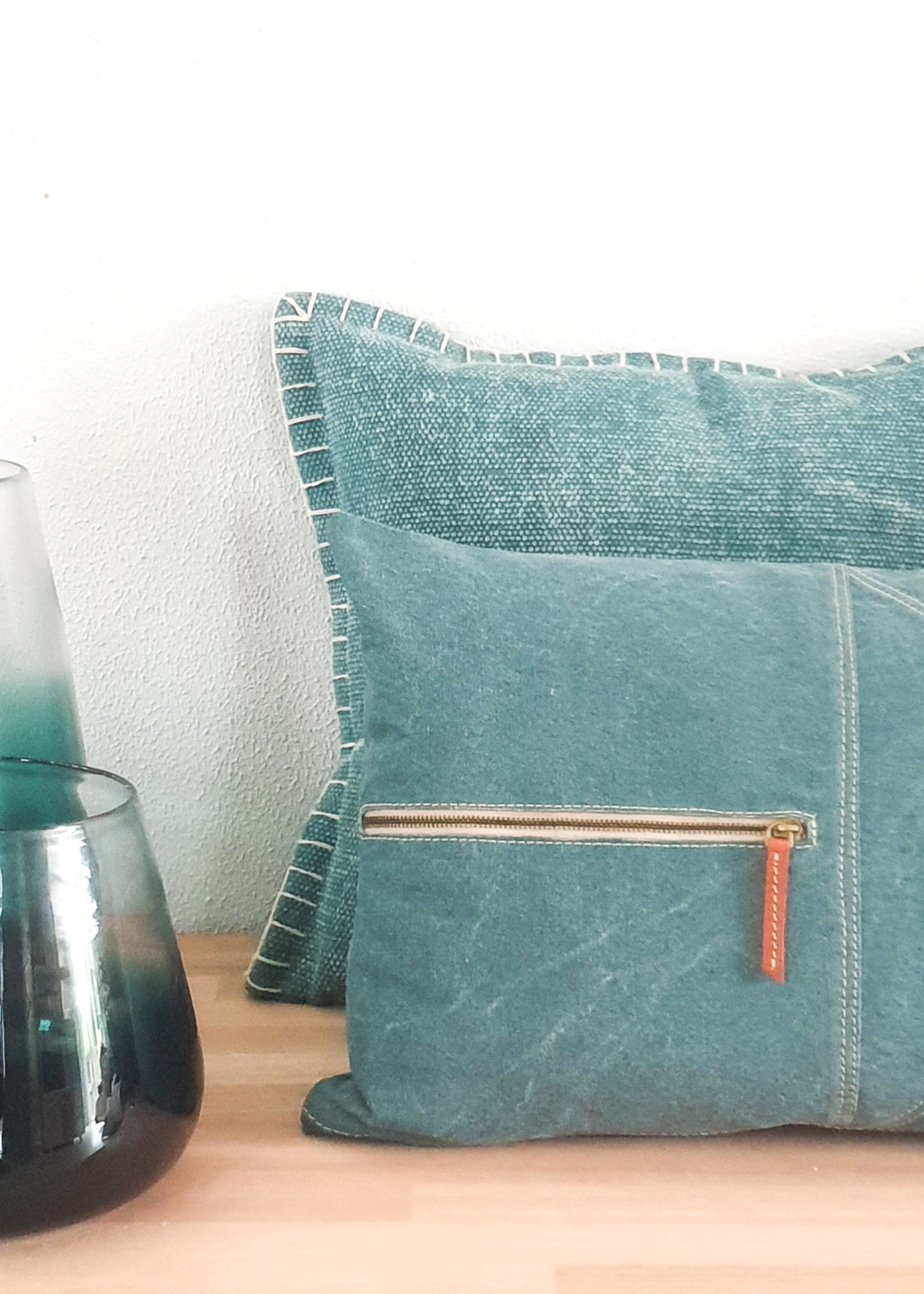 Peri Design Vaas Cocoon Dark Green glas handmade 31 cm hoog