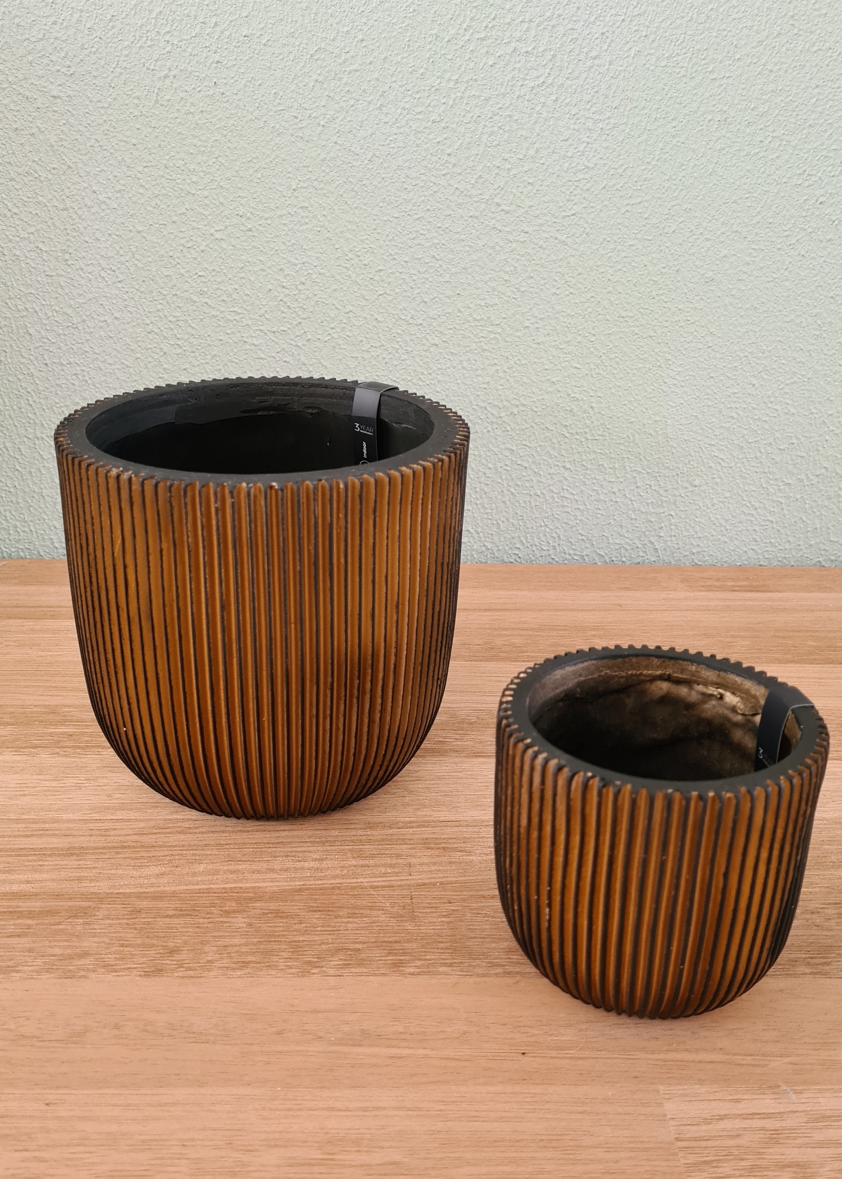 Capi Europe BV Pot bol Groove 10x9 zwart goud