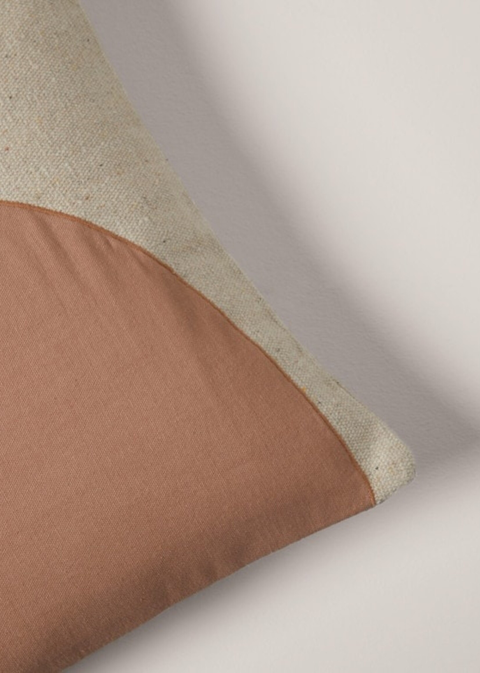 Madura Kussen LUNAR - Naturel en terracotta