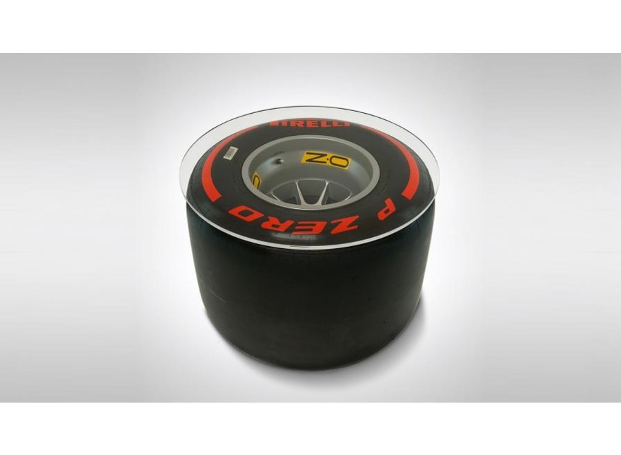 F1 Pirelli 1:1 Tyre Limited Edition
