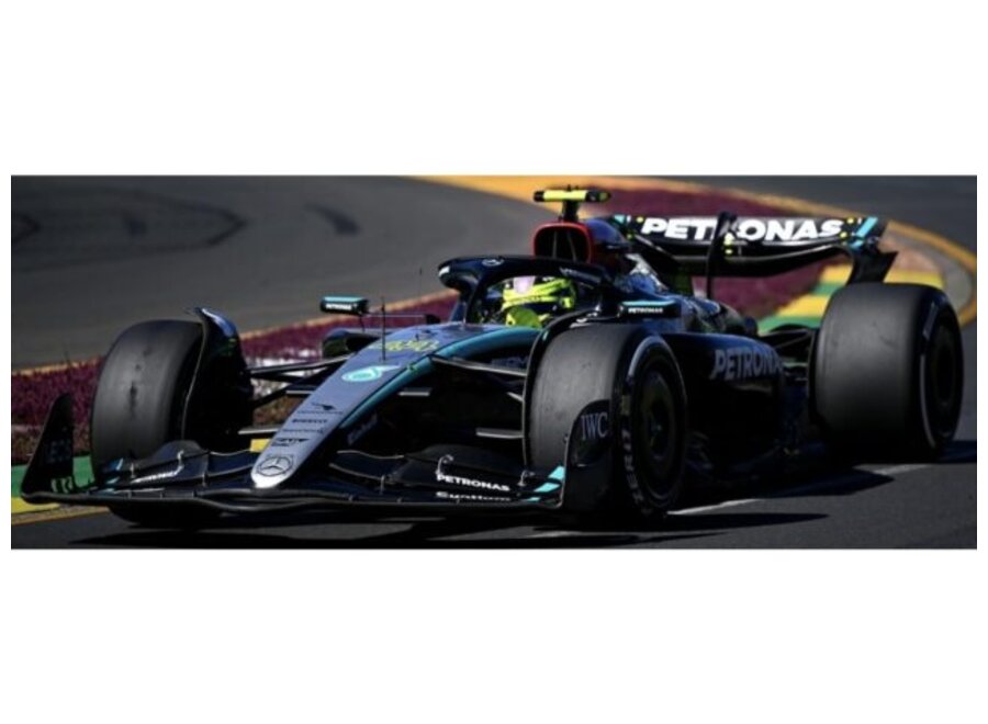 Lewis Hamilton W15 1:43 in glazenbox