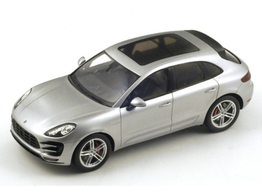 Porsche Macan Turbo 1:18 Spark
