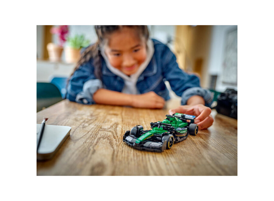 Lego F1 Aston Martin AMR24 Racecar 77245