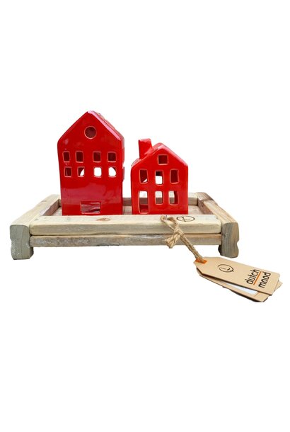 tray with 2 red houses