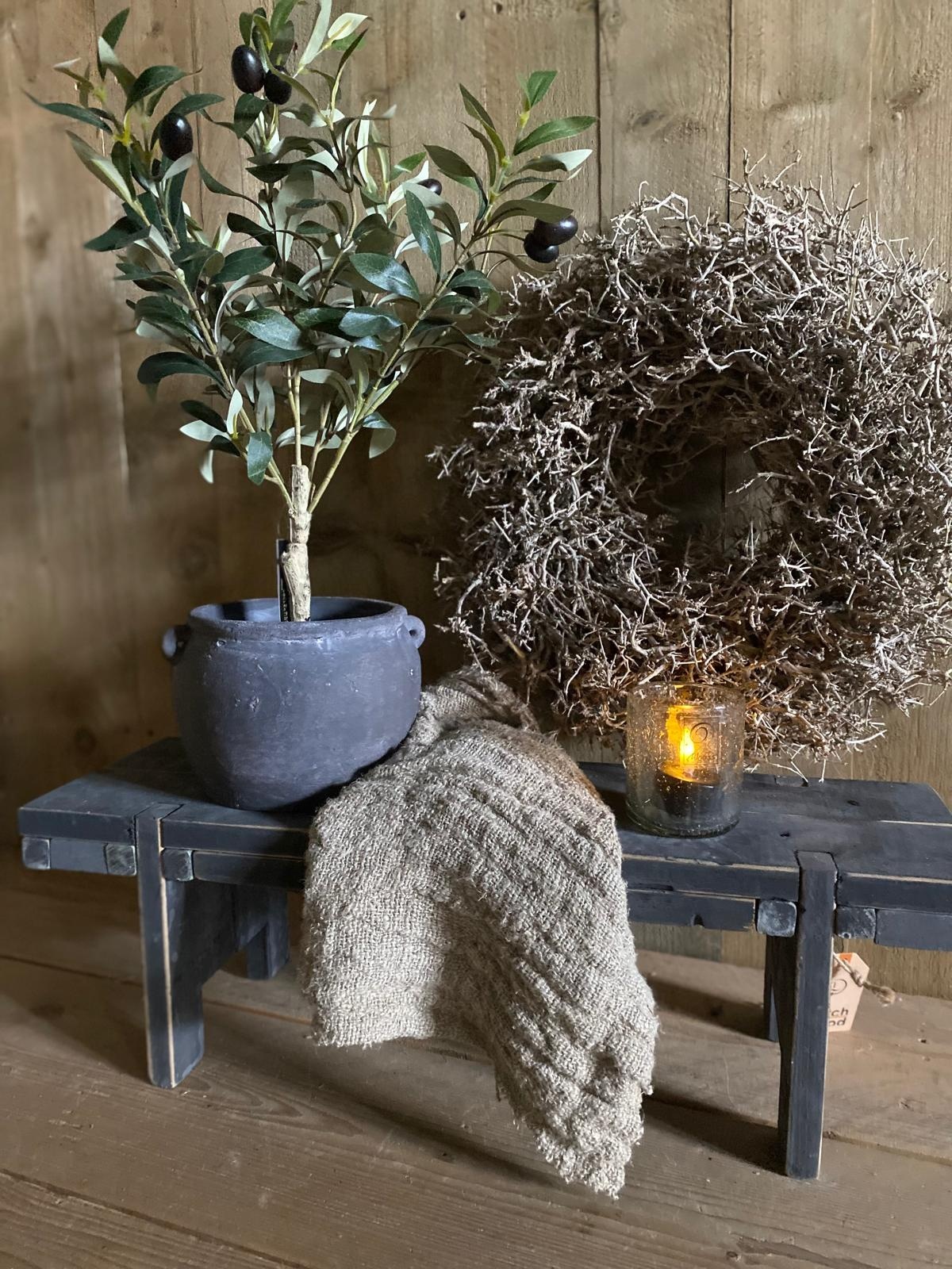 home dec  black berlin   window table 58-2