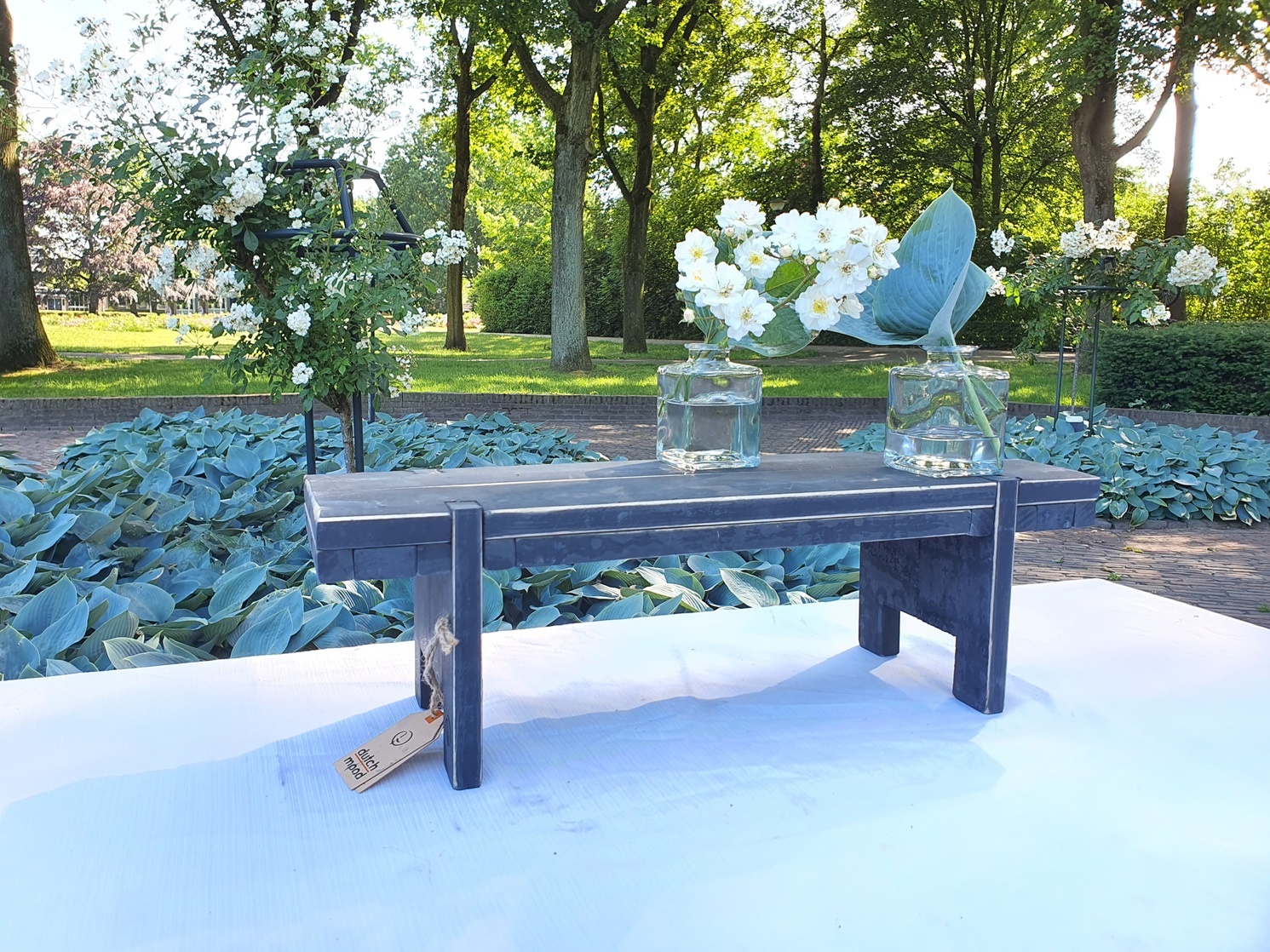 home dec  black berlin   window table 58-1
