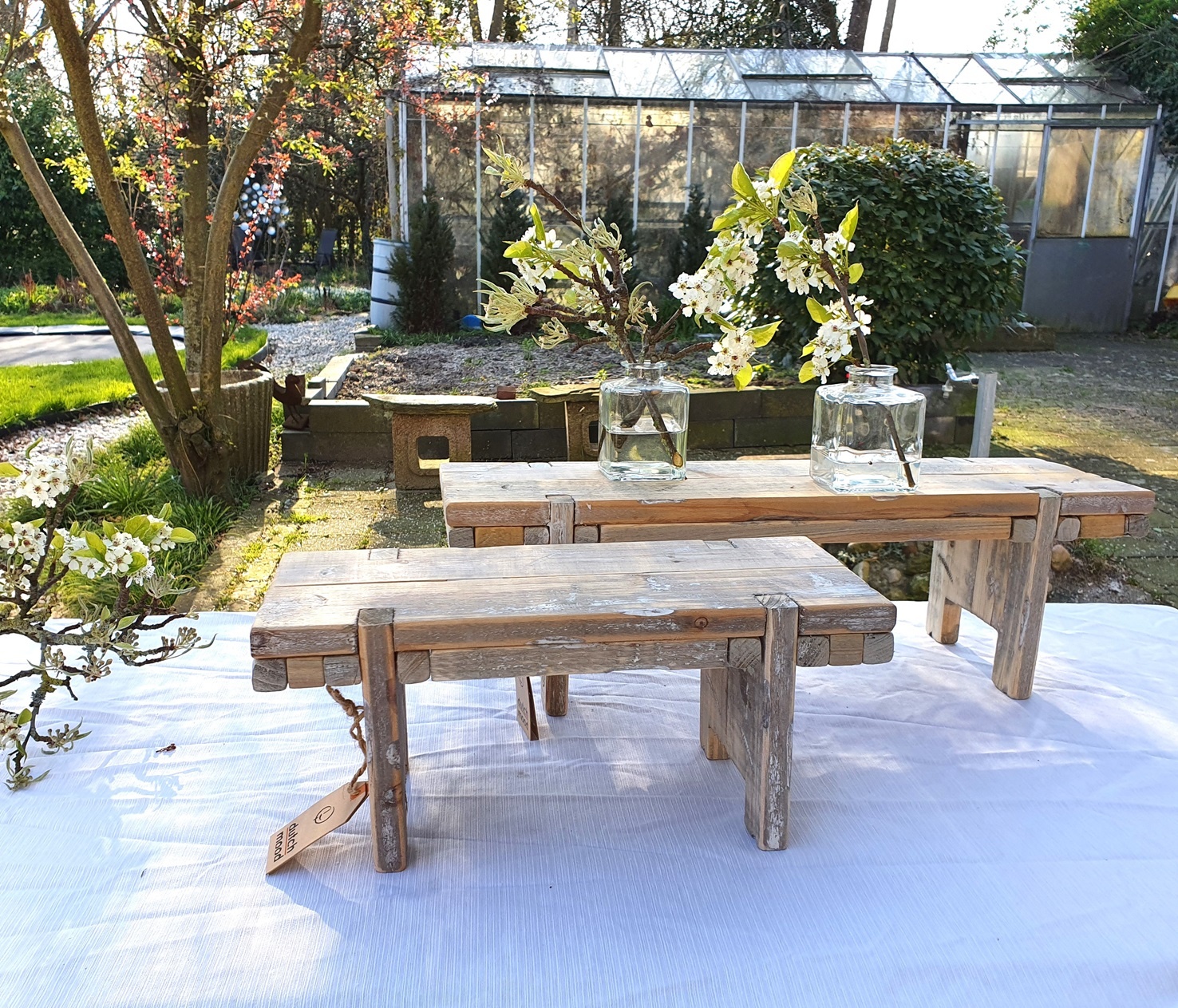 home dec    old dutch    window table 38-9