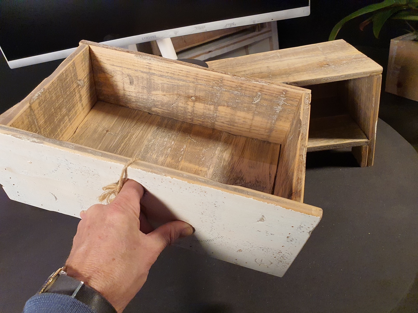 home dec	old dutch	desk org draw 39-5