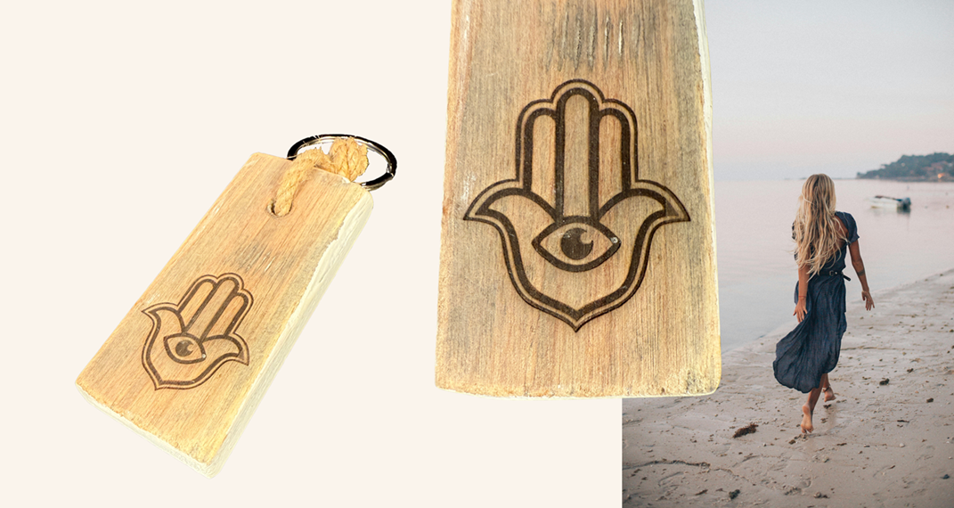 keyhanger old dutch flat HAMSA HAND-2
