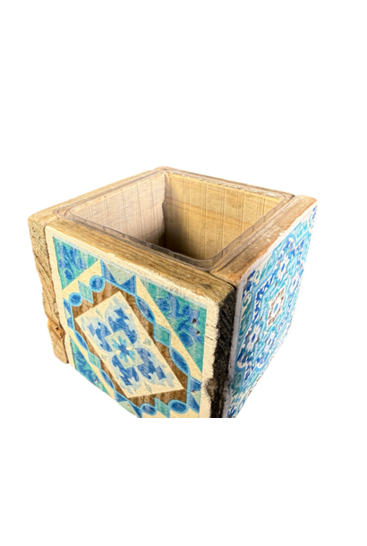 pot tiles 'indian green'
