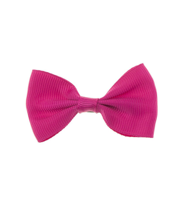 Haarstrik model strak in de kleur fuchsia