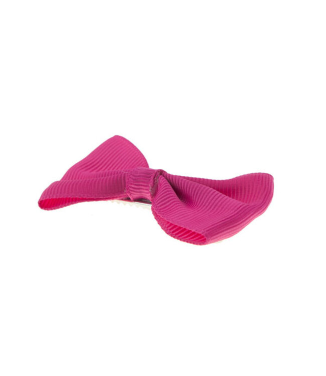 Haarstrik model strak in de kleur fuchsia