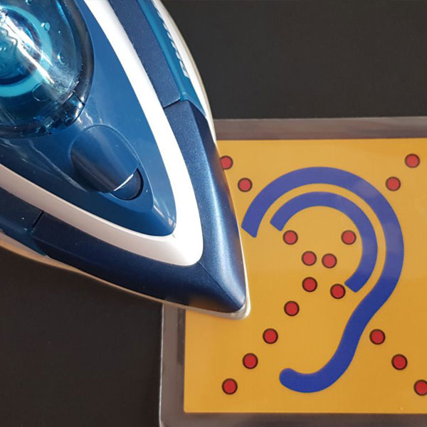 Limited Hearing strijktransfer 110x110mm