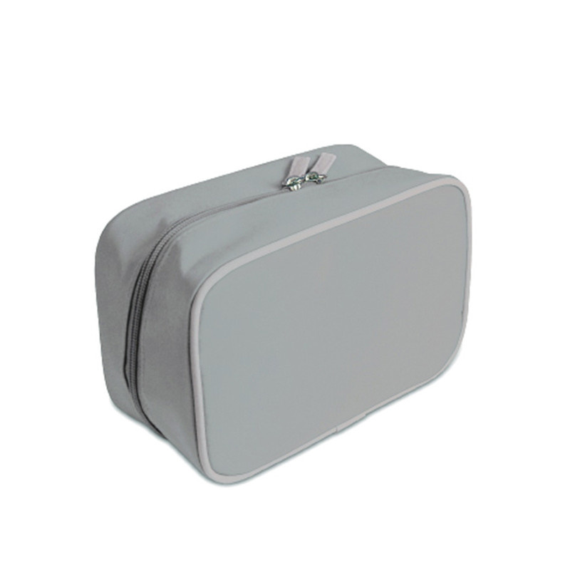 Small care bag - Practical toiletry bag with zipper - Storage and storage of care items.