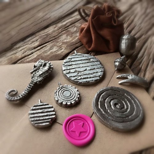 Tingieten, amulet of zegellakstempel
