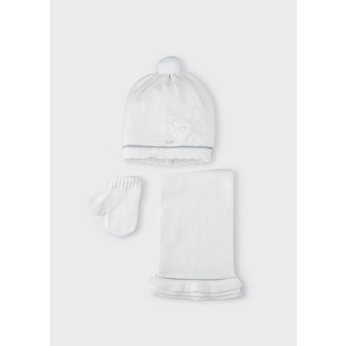 MAYORAL Set - Wit muts, sjaal en wantjes MAYORAL Set - Wit muts, sjaal en wantjes