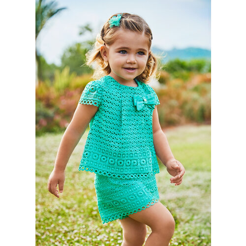 MAYORAL 2-delig setje - Groen met prachtige structuur short en blouse