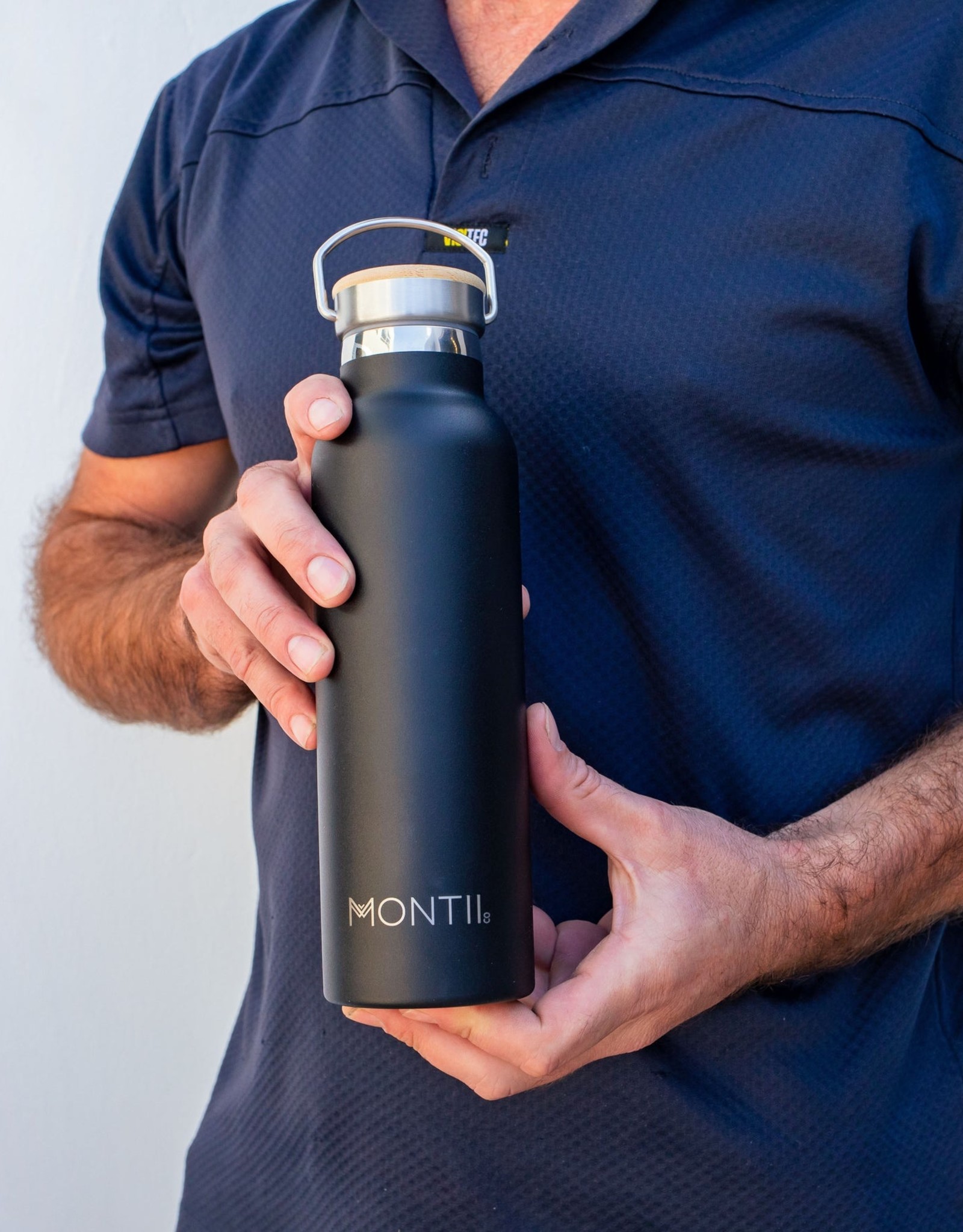Montii Montii Classic Thermische drinkbus ORIGINAL 600 ml - Coal/Zwart