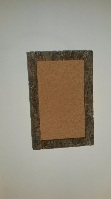 Kork Pinnwand – 60 x 90 cm – 8 mm Dicke mit Korkrinden-Rahmen