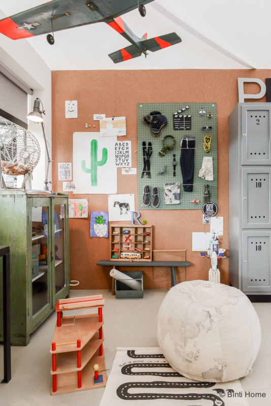 Rollenkork für Pinnwand -  Stärke: 10 mm - Breite: 1 m - Meterware - VORGEKLEBT