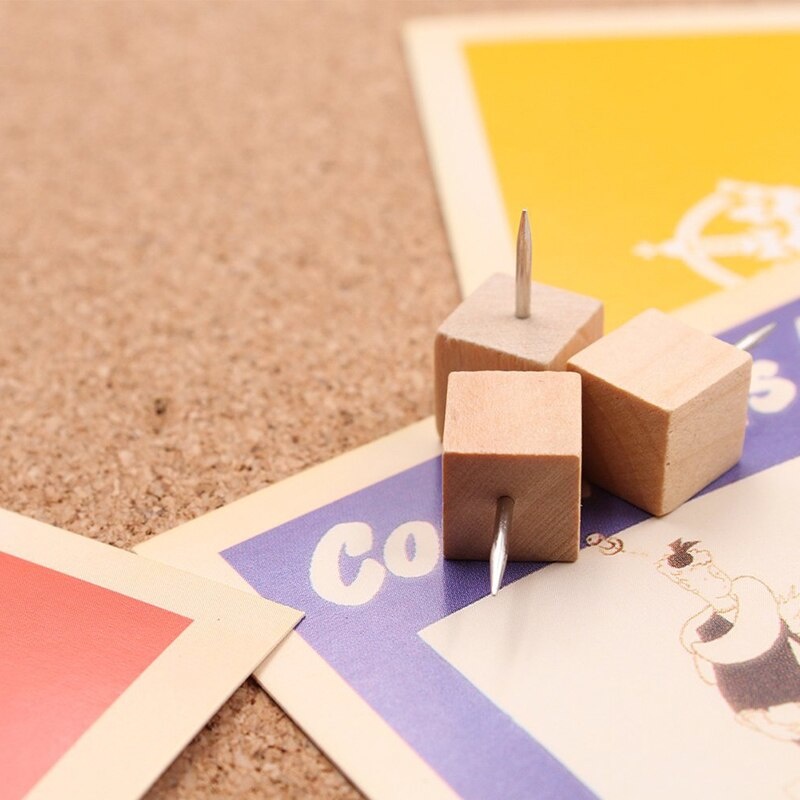 Quadrat Reißzwecken aus Holz – 30 Stück