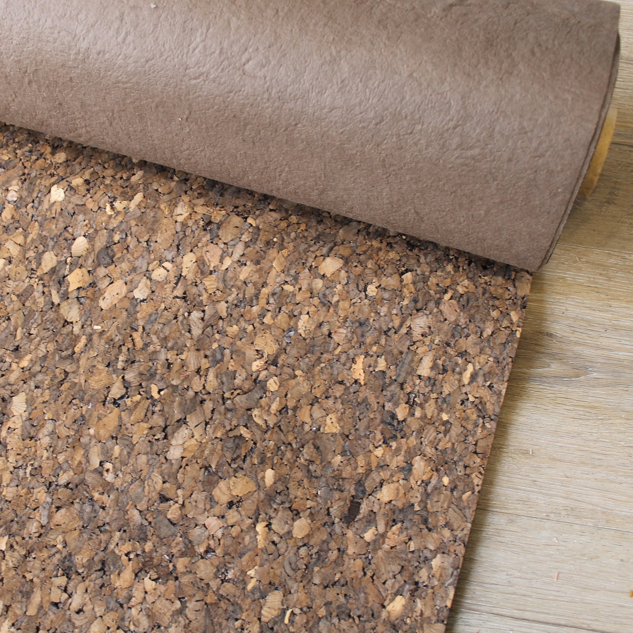 Korktapete auf Rolle - Saturn Dunkelbraun - 85 cm. breit - AKTION