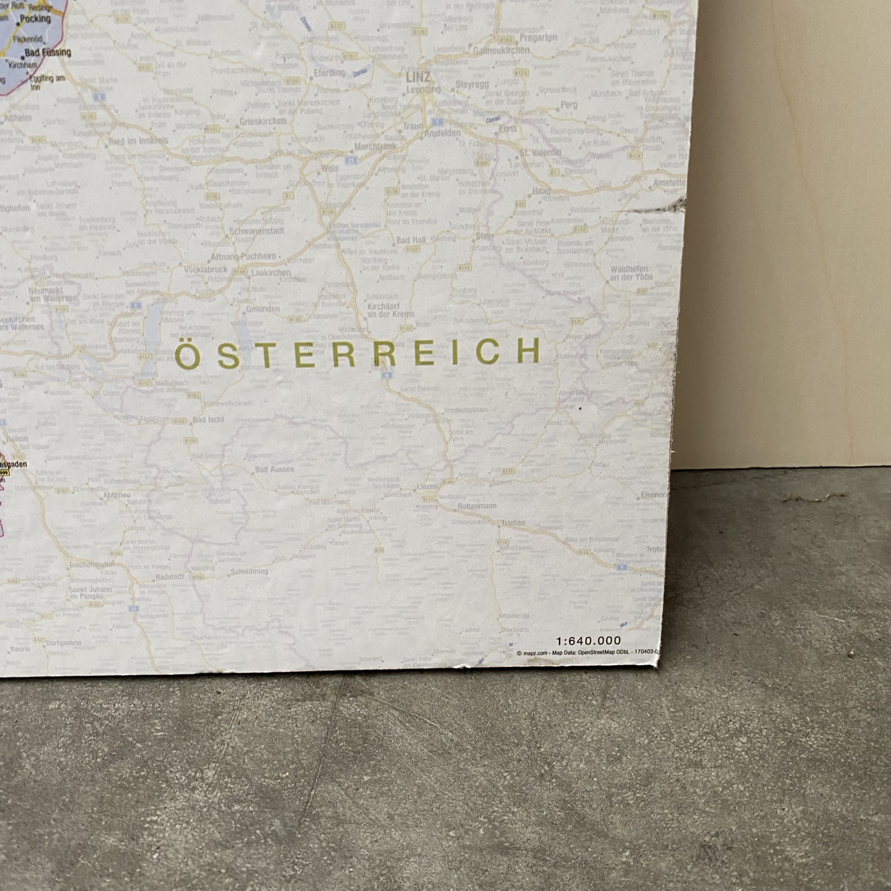 Weltkarte pinnwand 100 x 140 cm - BESCHÄDIGT