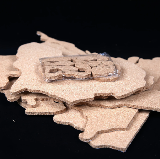 Selbstklebende Kork Weltkarte – 100x50 cm – Inkl. 10 schwarze Pins