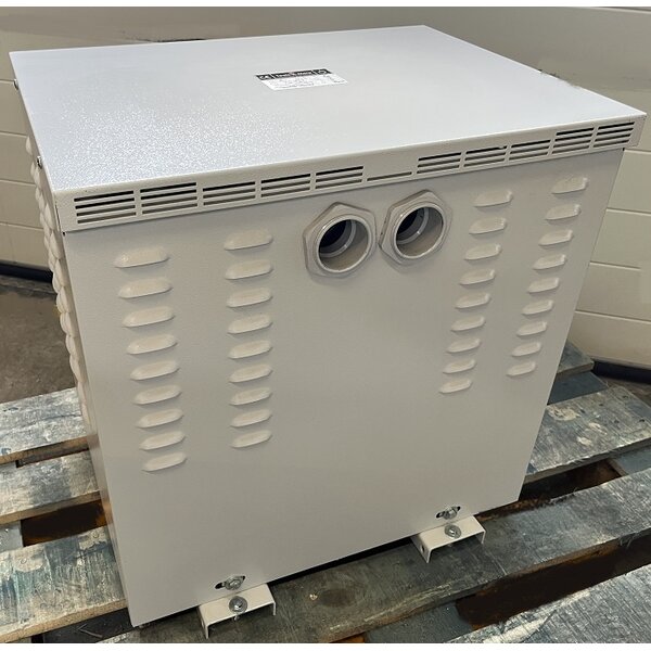 Transformator / Spaartransformator 3x230V IN naar 3x400V+N UIT - in kast IP23 - 50 kVA (Omkeerbaar)