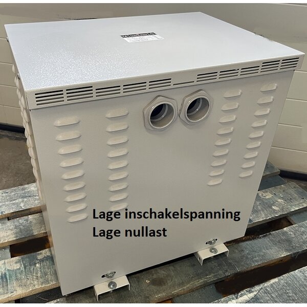 Scheidingstransformator 3-fase 230-400/230-400 V=N - 50 kVA  -  in kast IP23 - Lage inschakelstroom