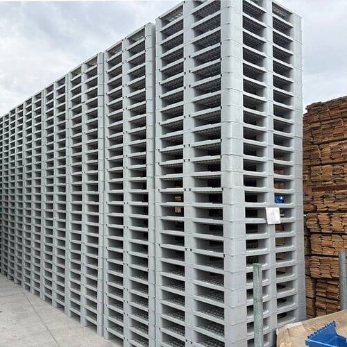 Paleta plastikowa używana 1200x1000x145 mm - HDPE, 1550 kg