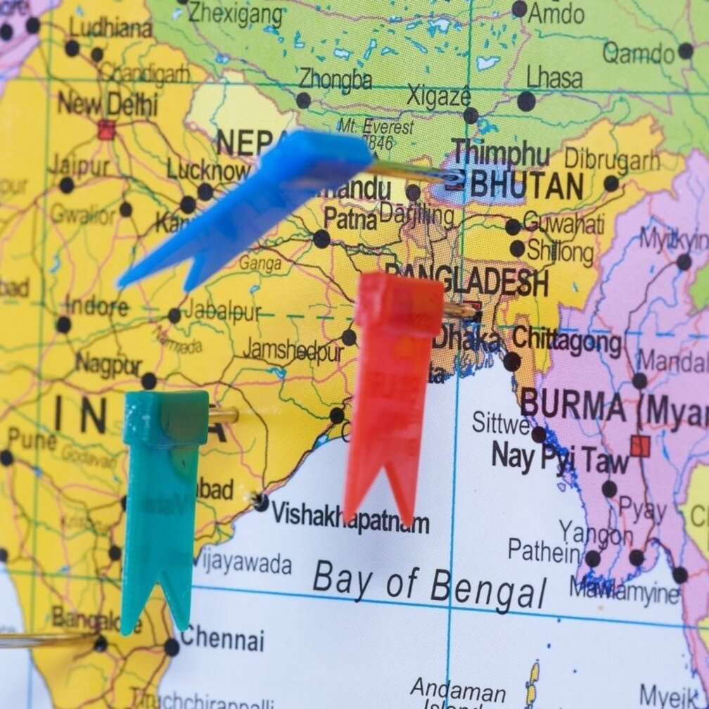 Korkpinnwand Weltkarte - Silberrahmen - 60 x 90 cm