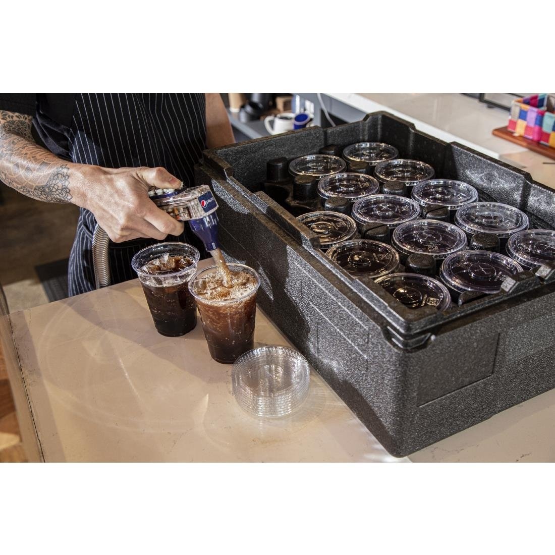Cambro Cambro GoBox Full-Size Top Loader 4" Deep Black GN1/1 | Extern 40x60xH21.5 cm., foto 2 van 5
