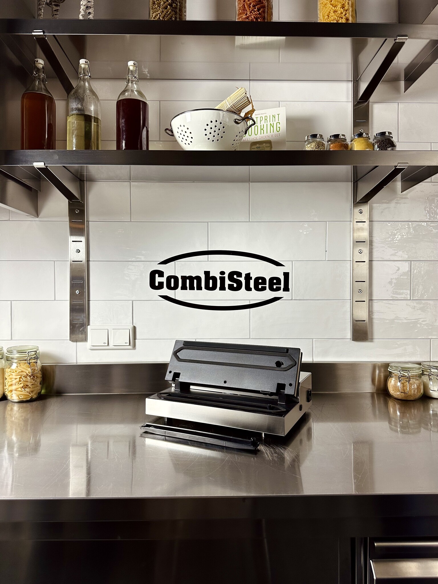 Combisteel Vacuummachine 310mm | Tafelmodel | 230V | 390x280x155(h)mm, foto 4 van 6