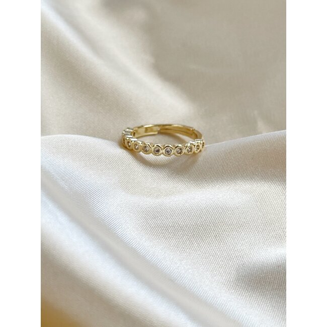 'Sila ring  white - Gold Plated (verstelbaar)