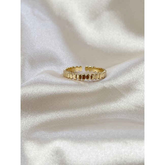 'Mika' ring gold - stainless steel (verstelbaar)