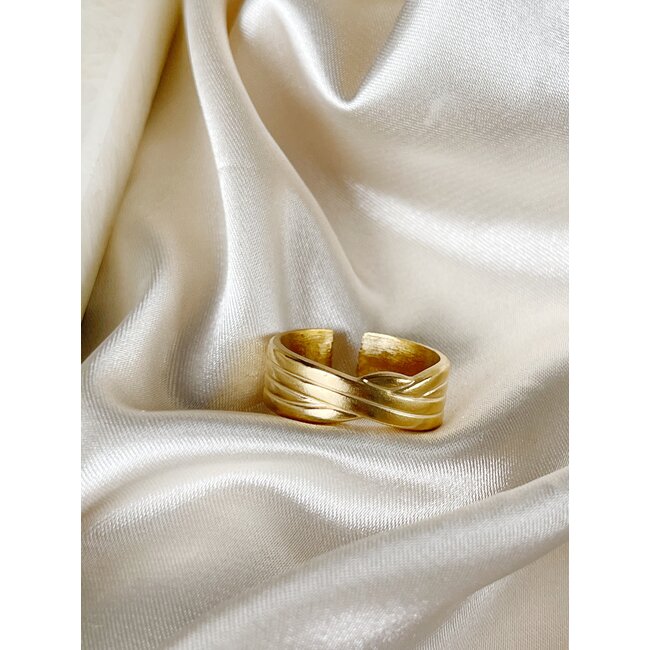 'Aveline' ring gold - stainless steel (verstelbaar)