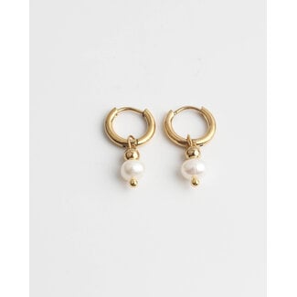 'Veerle' Earrings Gold & Pearl - Stainless Steel