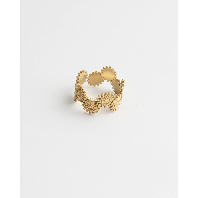 'Sifra' ring gold - stainless steel (verstelbaar)
