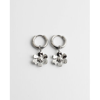 Boucles d'oreilles fleur 'Kae' argent - acier inoxydable