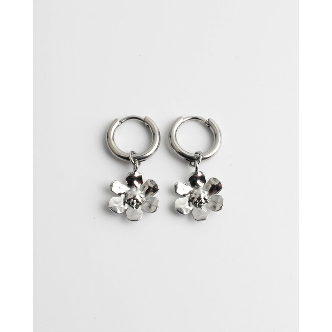 'Kae' Pendientes flor plata - acero inoxidable