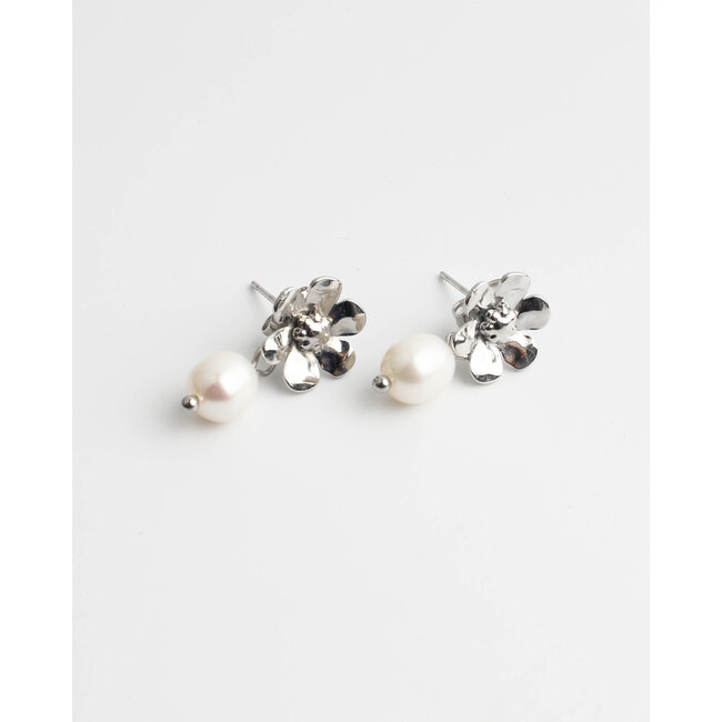 Boucles d'oreilles puces perle & marguerite argent - acier inoxydable